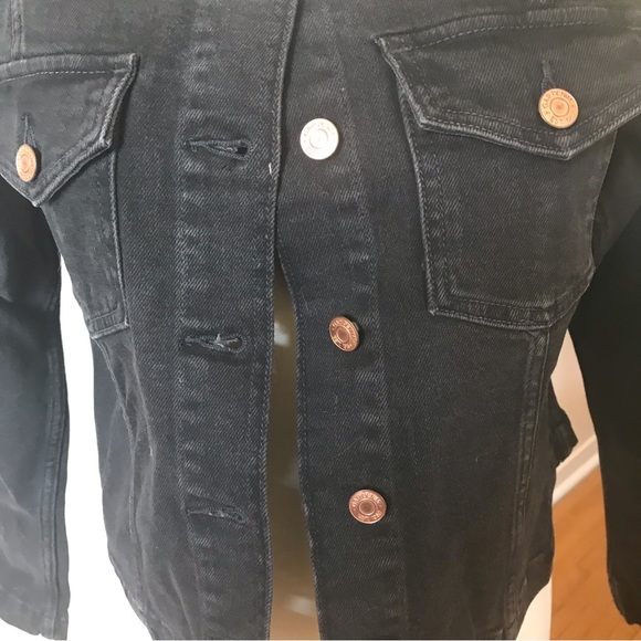 New ! Black Collarless GAP Denim Jacket - Size Large - Picture 5 of 10